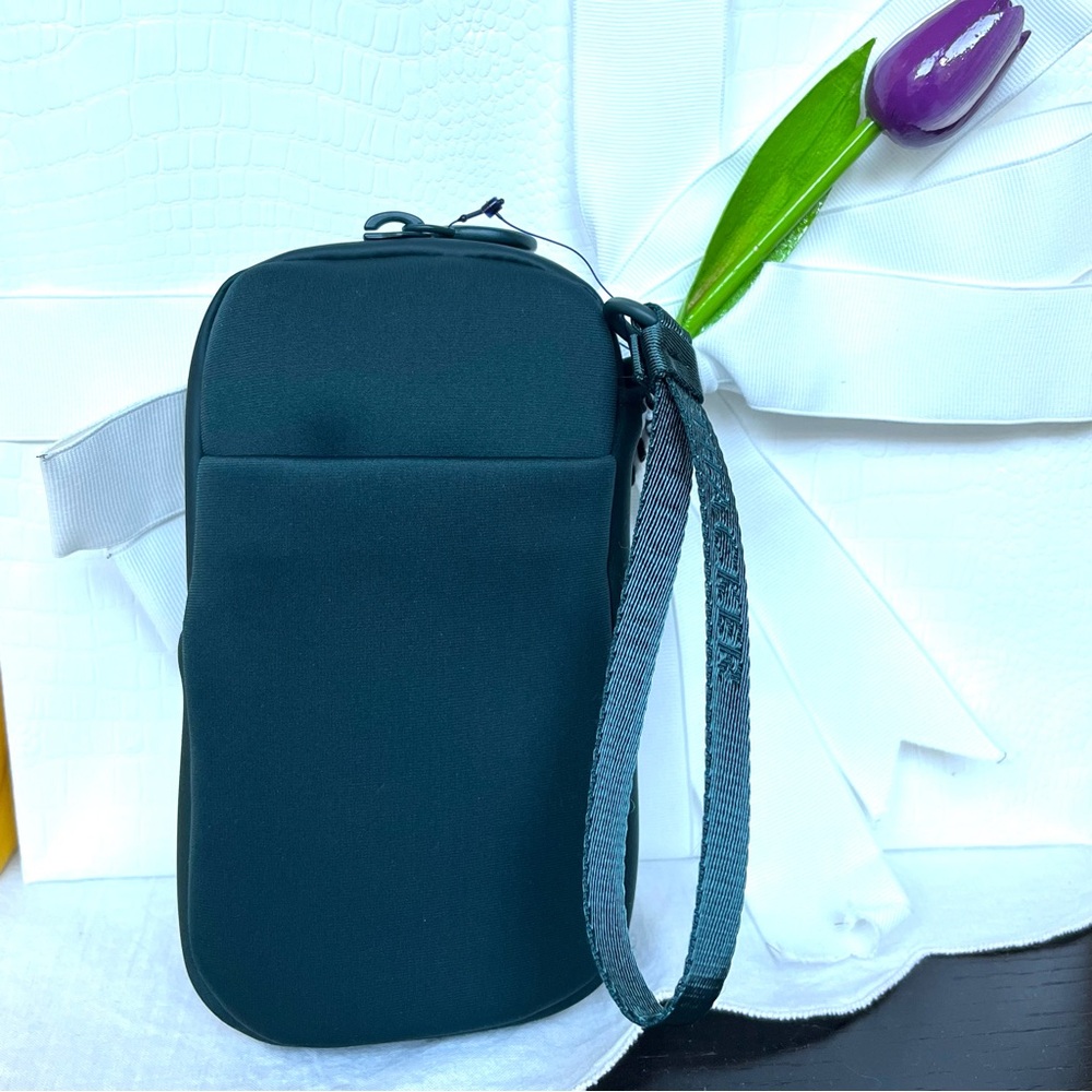 Thacker Phone Wallet - Picture 3 of 8